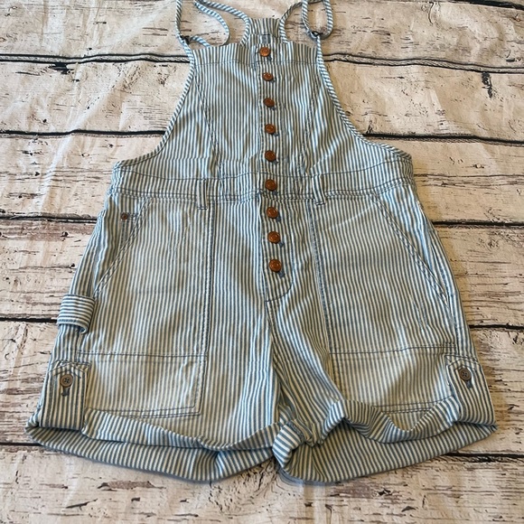 Pilcro Pants - Anthro Pilcro Railroad Striped Button Front Everyday Short Overalls Sz 29